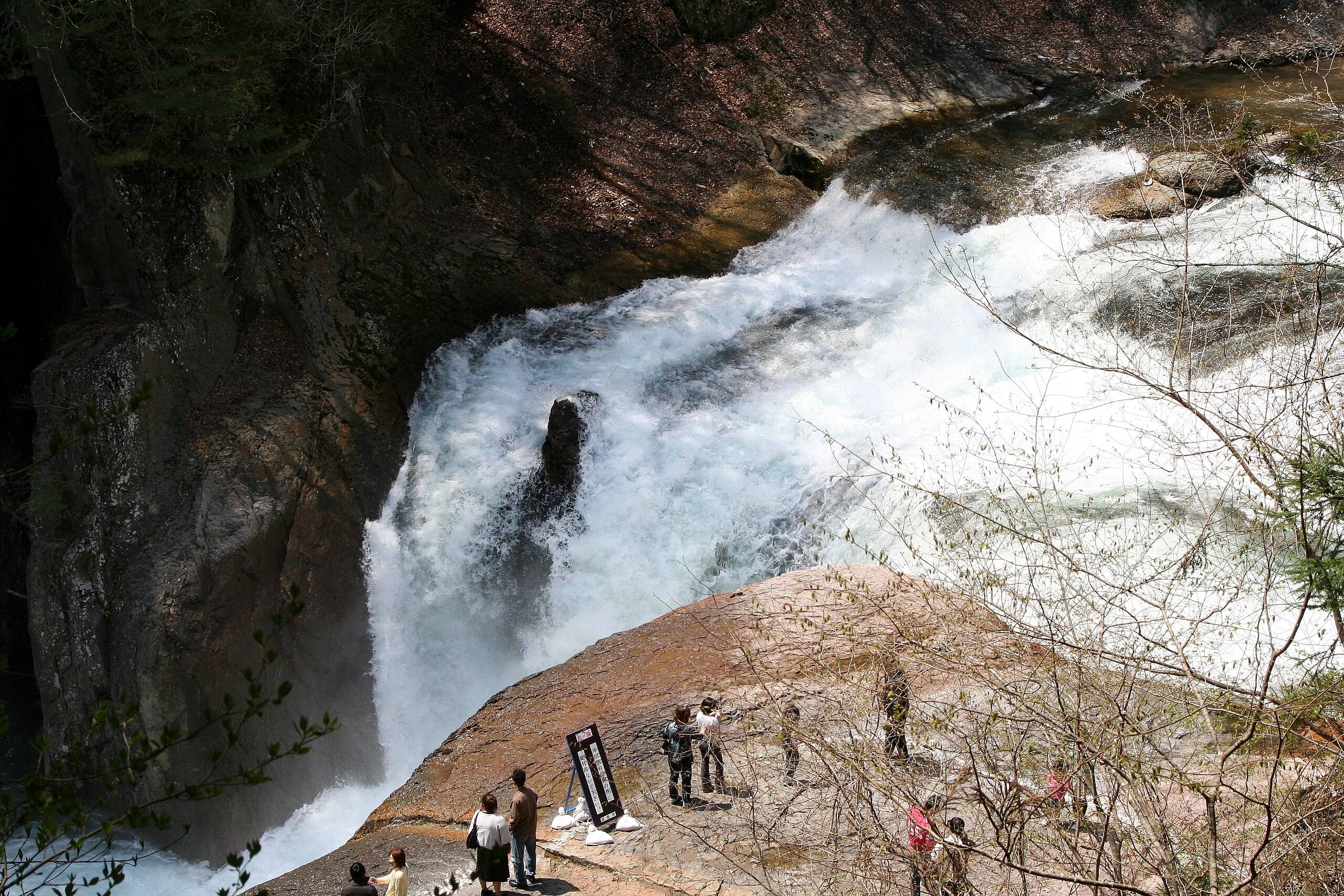 🏞️ 후키와레 폭포(후키와레노타키) 이미지 5